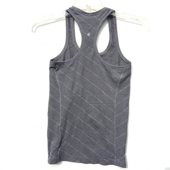 Lululemon tank swiftly tech top 4 gray - Picture 2 of 5
